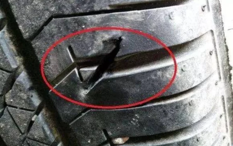 轮胎裂开了一道缝隙可以补吗