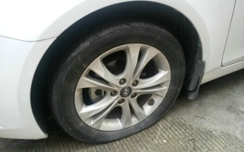 轮胎气压低可以继续开吗