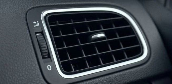 开空调发动机轻微抖动怎么回事