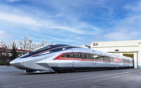 453km/h全球最快动车！我国CR450搭载长虹自研蓄电池：减重超1吨