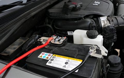 汽车电瓶一般用几年更换