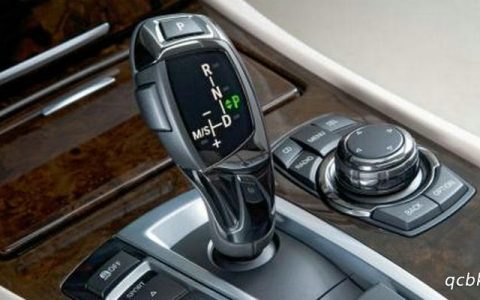 汽车自动挡的操作方法