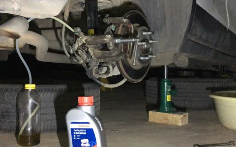 刹车油多少公里换一次