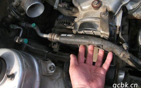 汽车空调低压管是哪一根