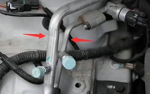 汽车空调排水管堵塞怎么清理