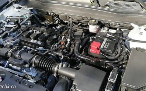 汽车行驶时抖动是什么原因