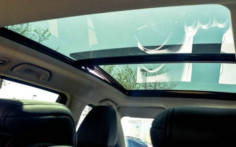 汽车全景天窗好还是单天窗好