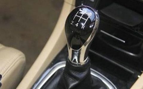 手动挡车怎么开 手动挡汽车怎样起步