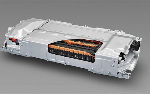 汽车电池电压不稳怎么办