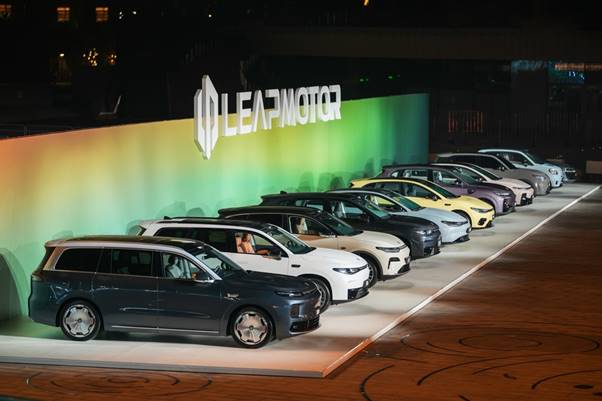 第二家“上岸”的新势力，为什么是零跑？