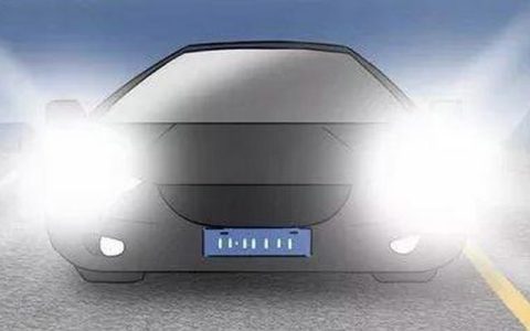 错误使用远光灯一次记多少分