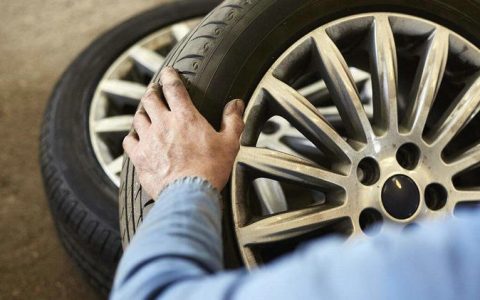 汽车第一次保养多少公里最佳