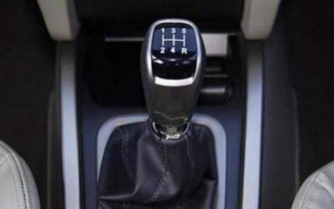 手动挡怎么挂倒车档 倒档手动挡怎么挂