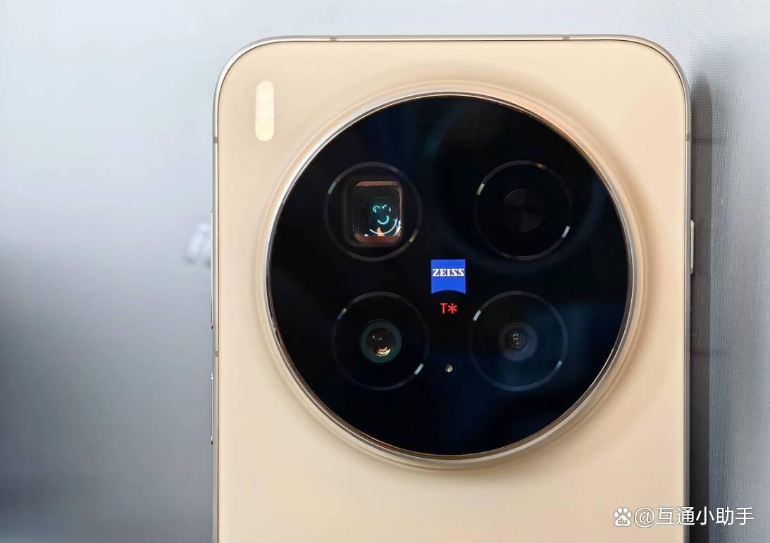 连iPhone都得追着跑! vivo X300 Pro手机首发评测