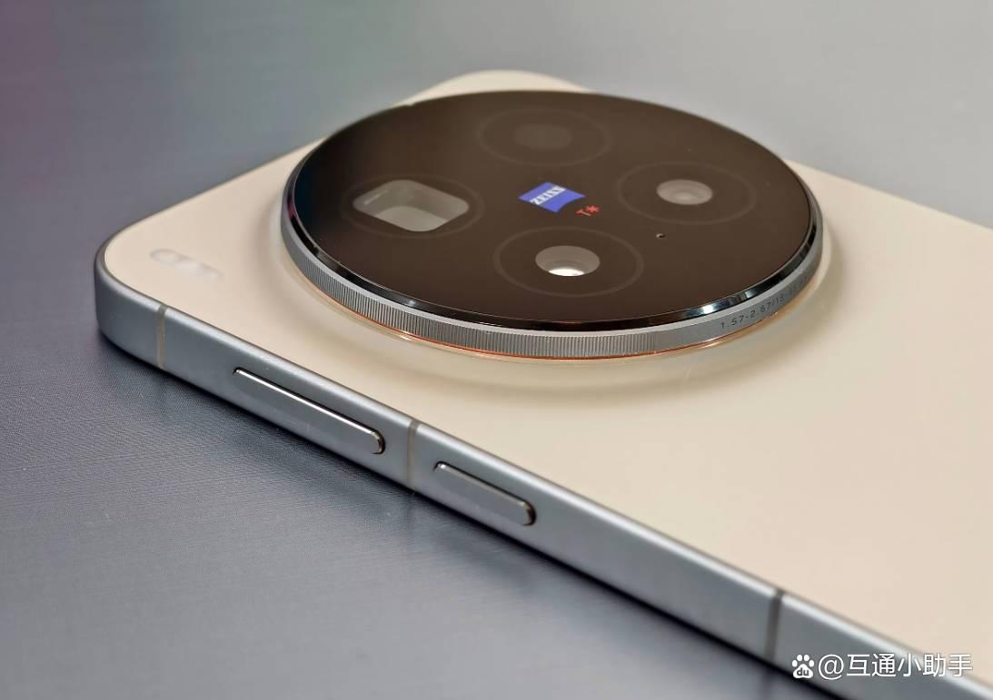 连iPhone都得追着跑! vivo X300 Pro手机首发评测