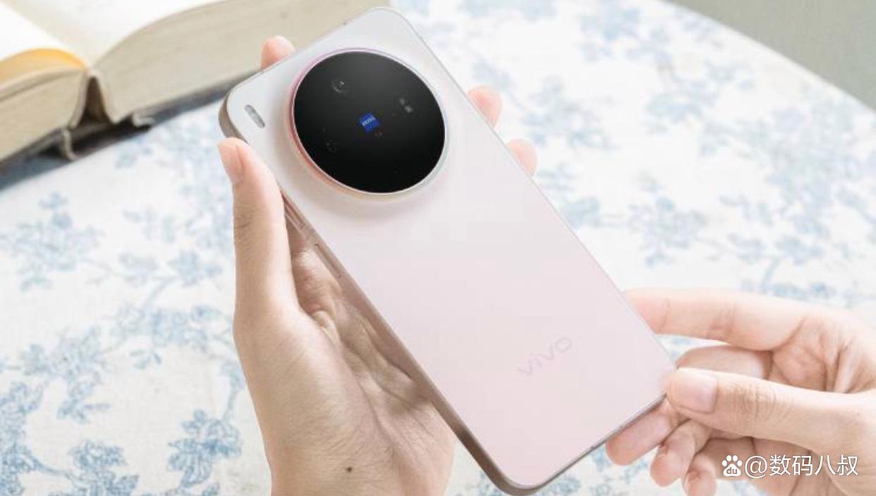 最强天玑影像旗舰! vivo X300 Pro全系新增卫星通信版发布:5699元起