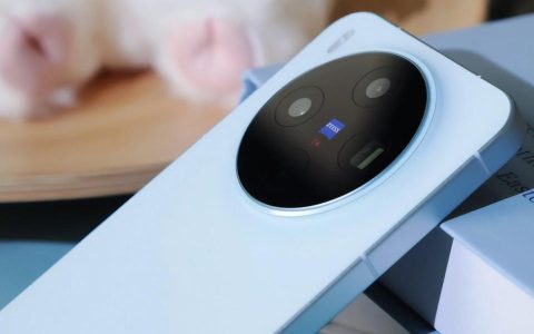 差价900块到底怎么选? 一文看懂vivo X300和vivo X300 Pro的区别