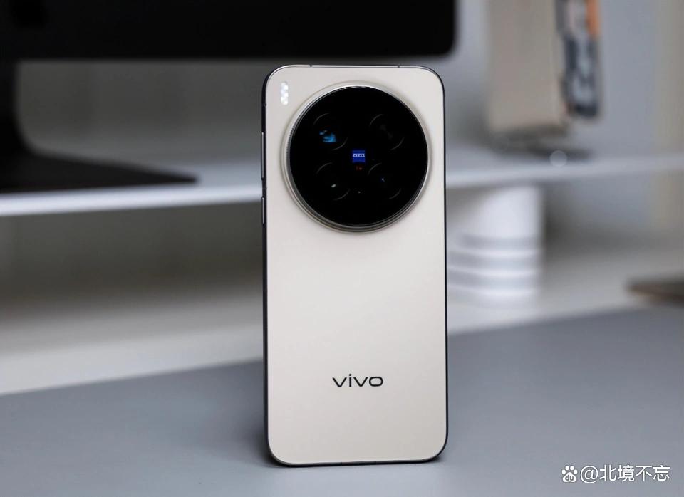差价900块到底怎么选? 一文看懂vivo X300和vivo X300 Pro的区别