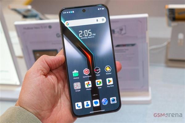 努比亚Neo 5 GT发布:首款搭载风扇的天玑手机来了