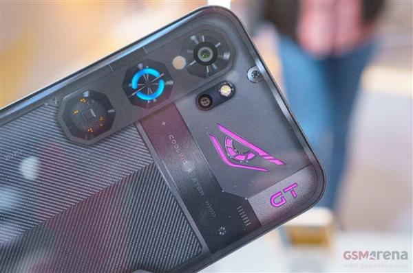 努比亚Neo 5 GT发布:首款搭载风扇的天玑手机来了