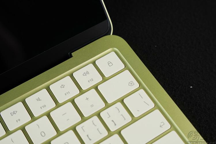 4599元真香还是真坑? MacBook Neo笔记本首发评测