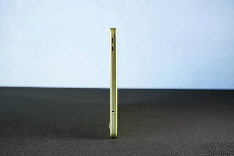 4599元真香还是真坑? MacBook Neo笔记本首发评测