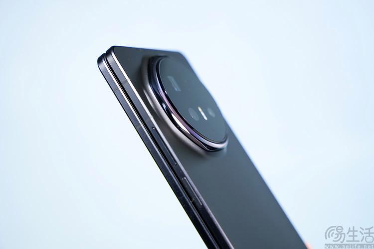 4.2mm 展开厚度+满血性能! 荣耀Magic V6首发测评