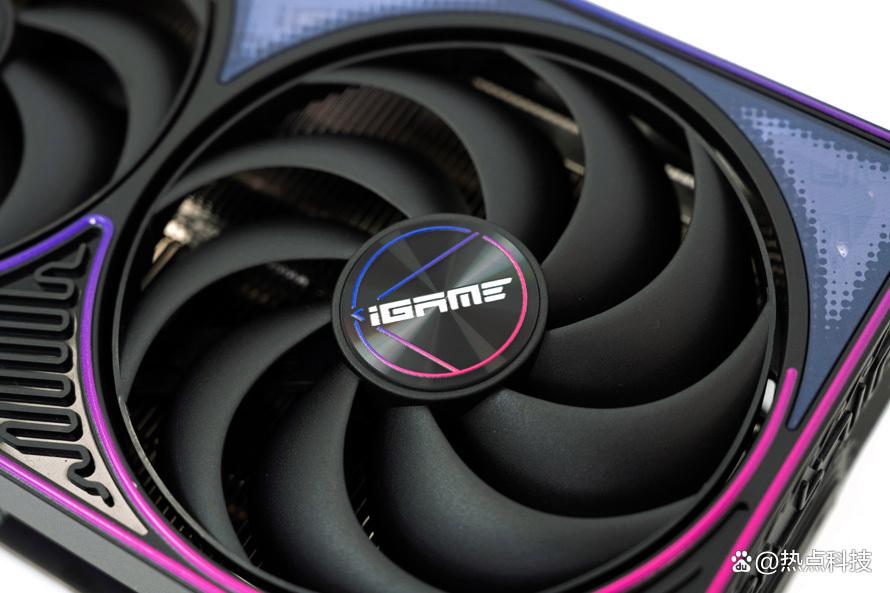 小身材有大能量!七彩虹iGame GeForce RTX 5070 Ti Ultra OC SFF 16GB评测