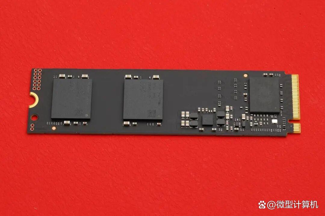 长江存储PC550 PCIe 5.0固态硬盘评测:满载功耗不到6W+速度突破11800MB/s