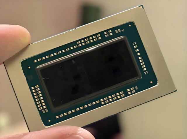 技嘉 AI TOP ATOM 登陆京东! 携手趋境科技打造"开箱即用”本地AI超算