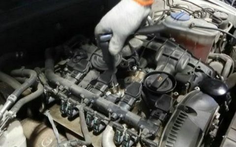 火花塞换一个还是一起换