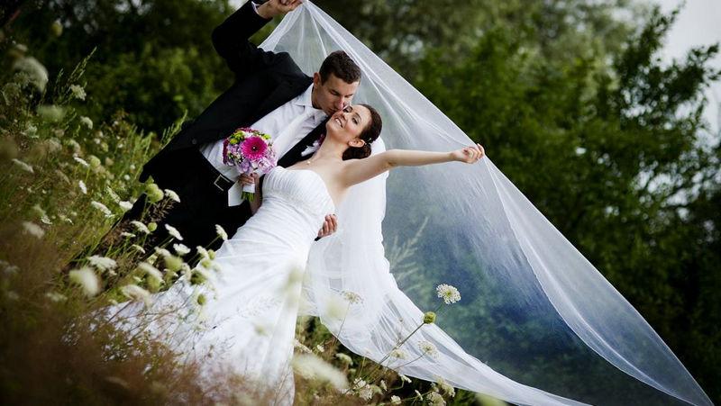 不买车能娶到老婆吗 没车会光棍一辈子么