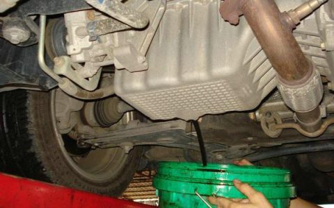 机油放出来是黑好还是黄好