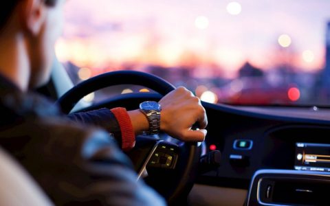 自动挡汽车怎么开省油