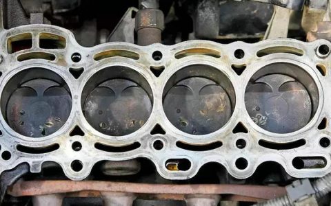 保养加上假机油有什么危害