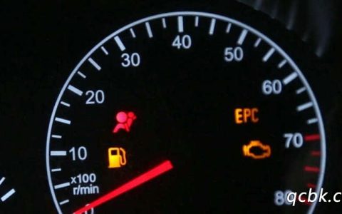 汽车安全气囊灯亮是什么原因