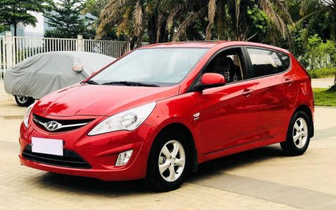 瑞纳两厢自动挡报价多少钱