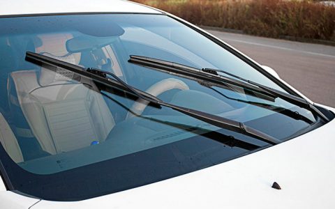 雨刮器一档不动其它正常怎么修