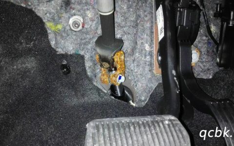 转向轴生锈正常吗