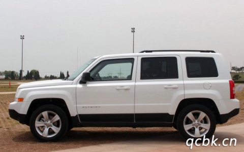 jeep自由客油耗多少