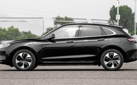 华为汽车问界m5值得买吗