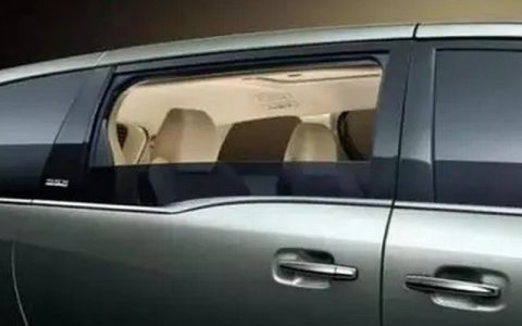 车窗升降卡顿怎么解决