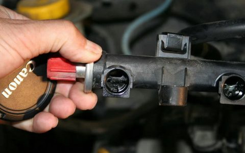 多少公里清洗节气门和喷油嘴比较好