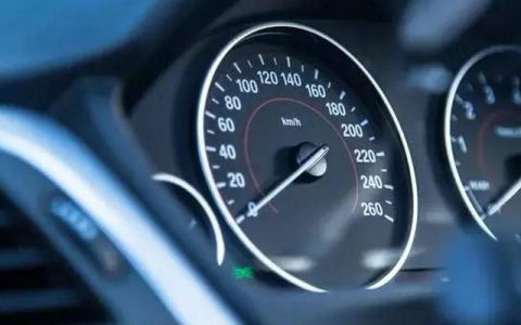 汽车不经常开多久发动一次