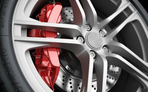 汽车刹车鼓抱死怎么处理