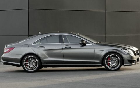 汽车后保险杠怎么拆