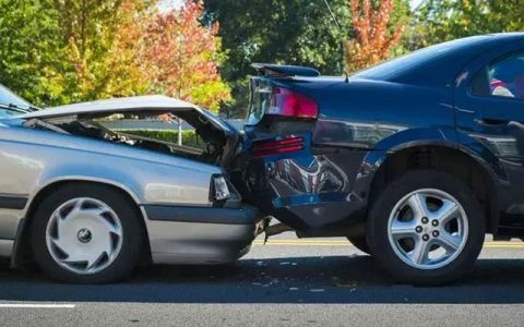 开车被追尾对方全责怎么理赔