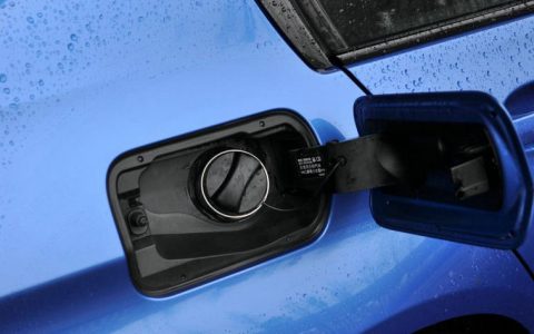 宝马5系油箱多少升