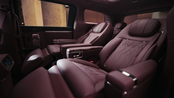 鸿蒙智行首款MPV 智界V9更多信息曝光：配双腔空悬、后轮转向