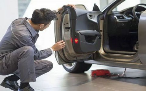 4s店修车后取车时需要注意什么